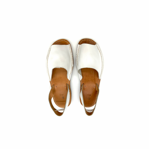 WHITE LEATHER MENORCAN SANDALS